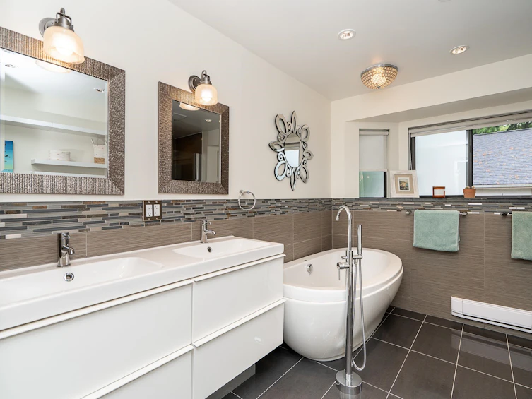 2436 Leclair Drive, Coquitlam, BC, V3K 6G7 - 22