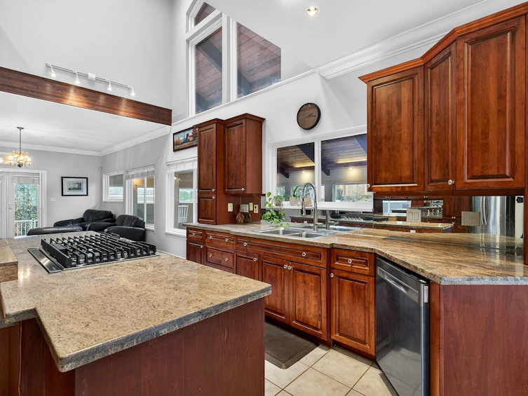 18048 99a Avenue, Surrey, BC, V4N 4V6 - 13