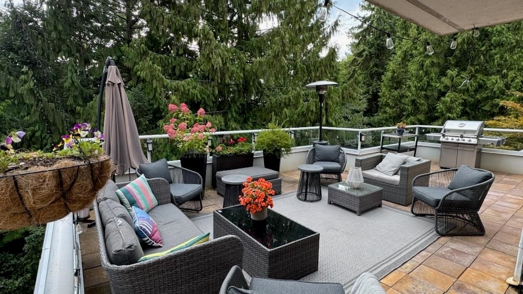 8-2425 Edgemont Boulevard, North Vancouver, BC, V7P 2L2
