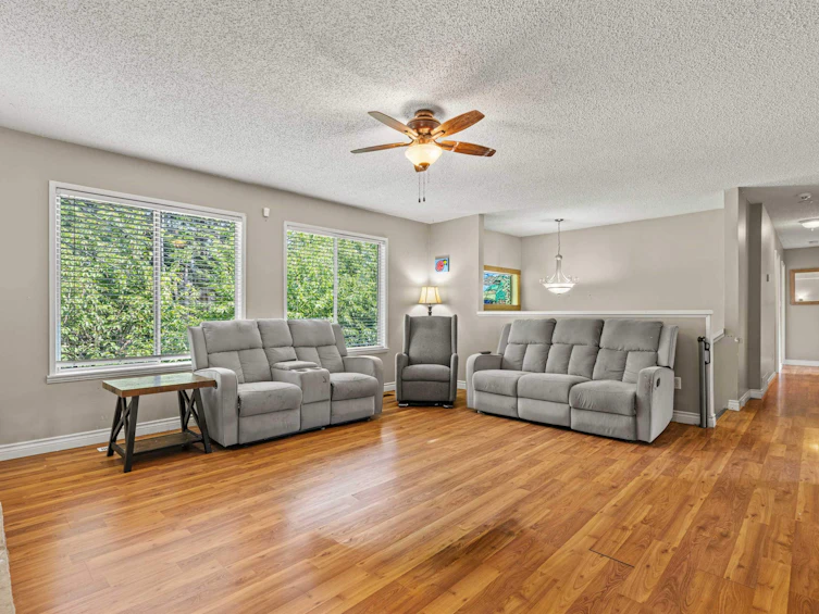 450 Wardle Street, Hope, BC, V0X 1L0 - 4