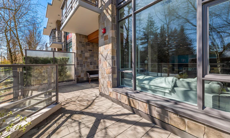 2765 Mountain Highway