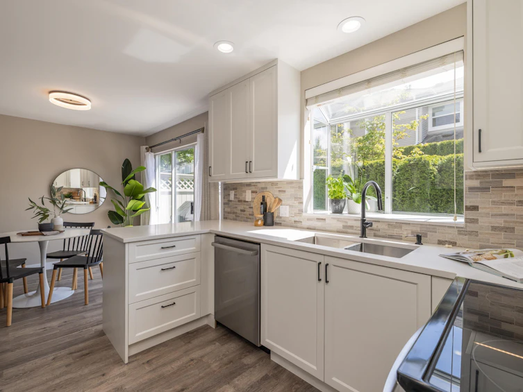863 Roche Point Drive, North Vancouver, BC, V7H 2W5 - 8