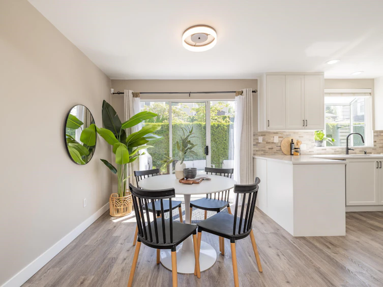 863 Roche Point Drive, North Vancouver, BC, V7H 2W5 - 2