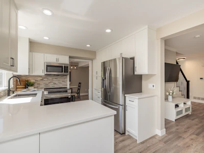 863 Roche Point Drive - 4