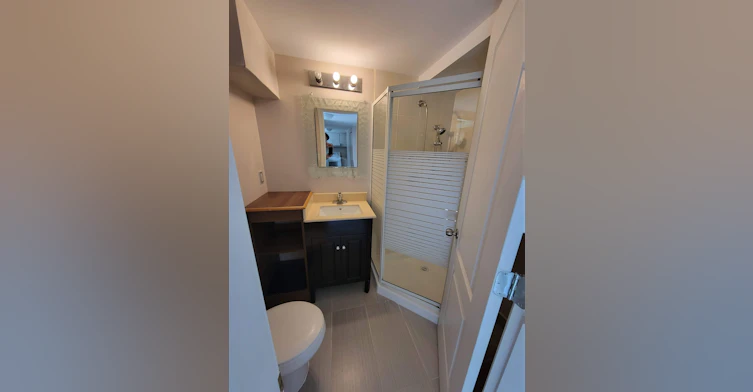 8374 11th Avenue, Burnaby, BC, V3N 2P4 - 18