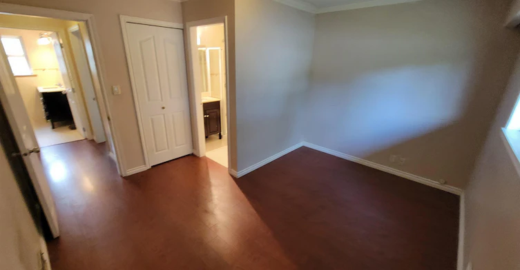 8374 11th Avenue, Burnaby, BC, V3N 2P4 - 5