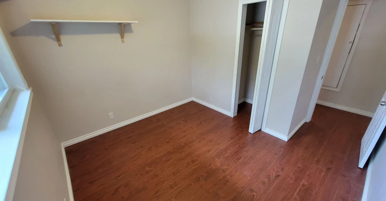 8374 11th Avenue, Burnaby, BC, V3N 2P4 - 7