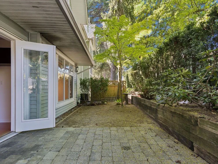 993 Lynn Valley Road, North Vancouver, BC, V7J 1Z6 - 30