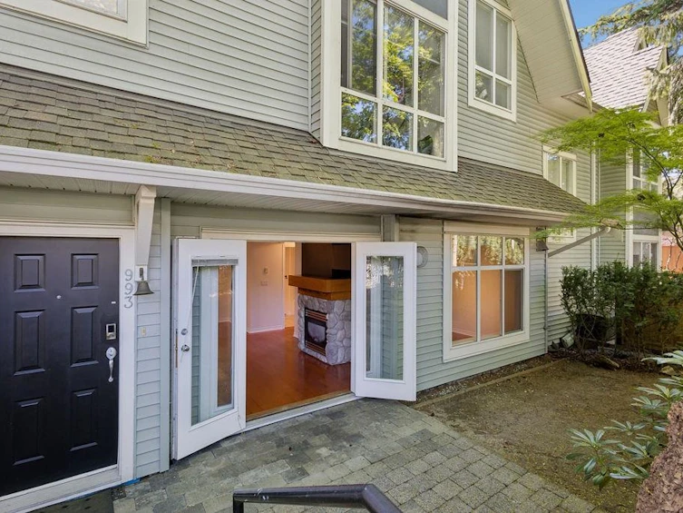 993 Lynn Valley Road, North Vancouver, BC, V7J 1Z6 - 32