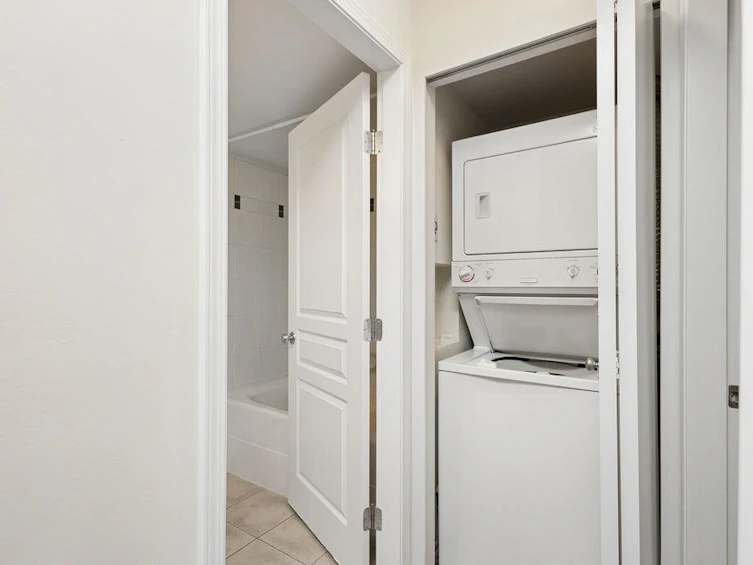993 Lynn Valley Road, North Vancouver, BC, V7J 1Z6 - 24