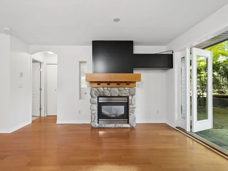 993 Lynn Valley Road, North Vancouver, BC, V7J 1Z6 - 29
