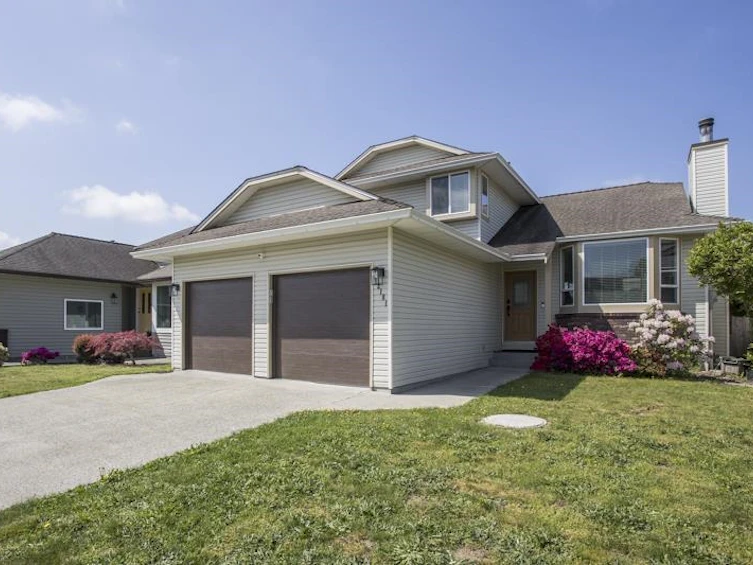 12181 Chestnut Crescent, Pitt Meadows, BC, V3Y 2C8