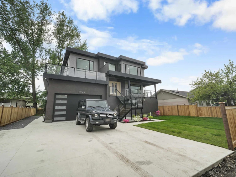 12644 113b Avenue, Surrey, BC, V3V 3M9 - 3