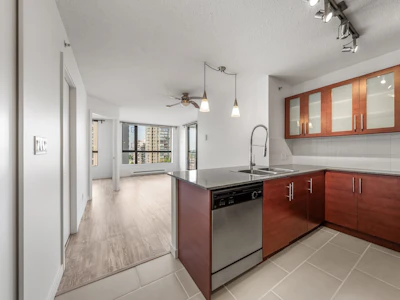 601-813 Agnes Street - 2