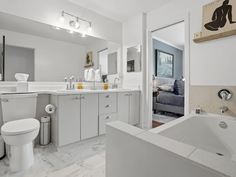 2-15233 34 Avenue, Surrey, BC, V3Z 2T7 - 15