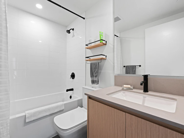 31-528 E 2nd Street, North Vancouver, BC, V7L 0G8 - 34