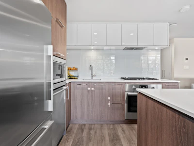 608-680 Seylynn Crescent - 5