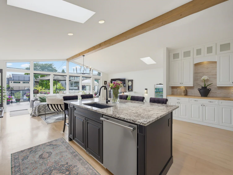 938 Stevens Street, Surrey, BC, V4B 4X4 - 10