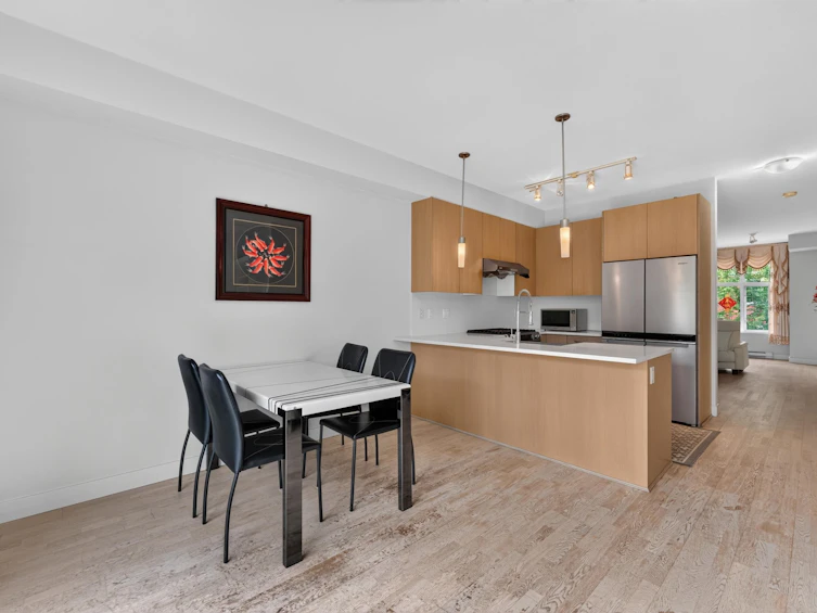 805-8485 New Haven Close, Burnaby, BC, V5J 0B7 - 7