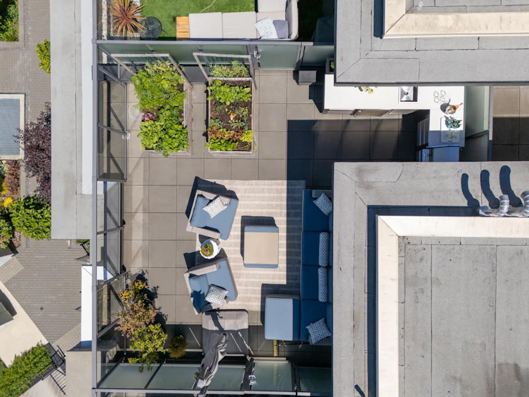 215-2060 Curling Road, North Vancouver, BC, V7P 0E1 - 2