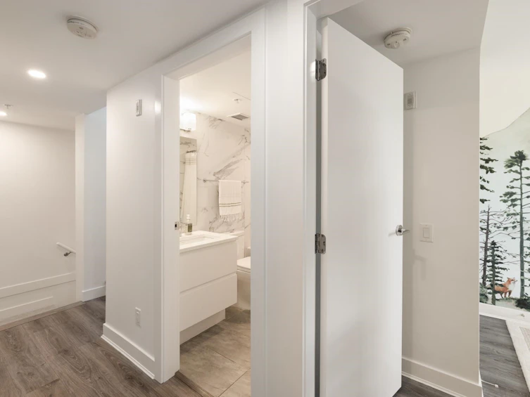 215-2060 Curling Road, North Vancouver, BC, V7P 0E1 - 28