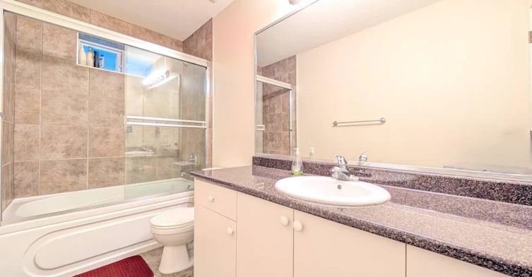 73XX 202st, Langley, BC, V2Y 0A8 - 5