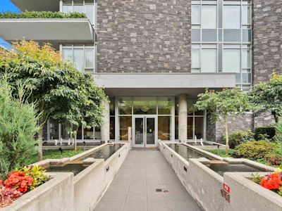 401-888 Arthur Erickson Place - 2