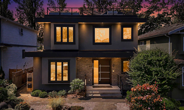 3287 Matapan Crescent