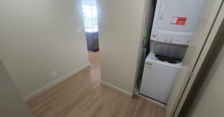 1607-8288 Lansdowne Road, Richmond, BC, V6X 0B3 - 5