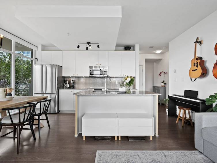 311-298 E 11th Avenue, Vancouver, BC, V5T 4V9 - 2