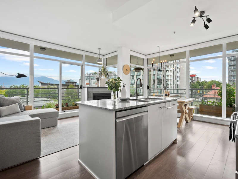 311 - 298 E 11th Avenue, Vancouver BC V5T 0A2