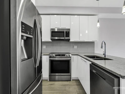 210-20696 Eastleigh Crescent - 2