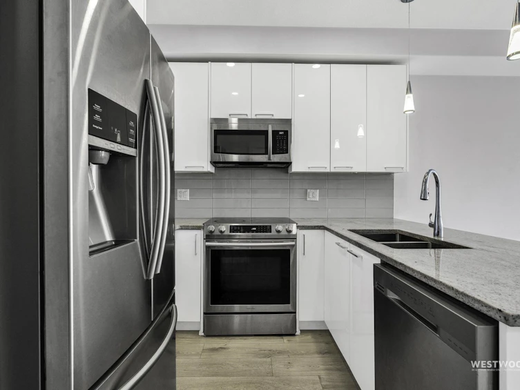 210-20696 Eastleigh Crescent, Langley, BC, V3A 0M3 - 2