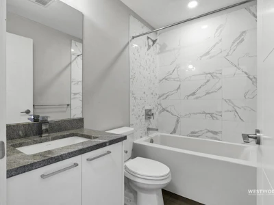 210-20696 Eastleigh Crescent - 4