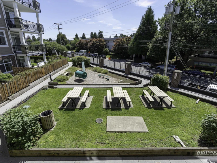 210-20696 Eastleigh Crescent, Langley, BC, V3A 0M3 - 20