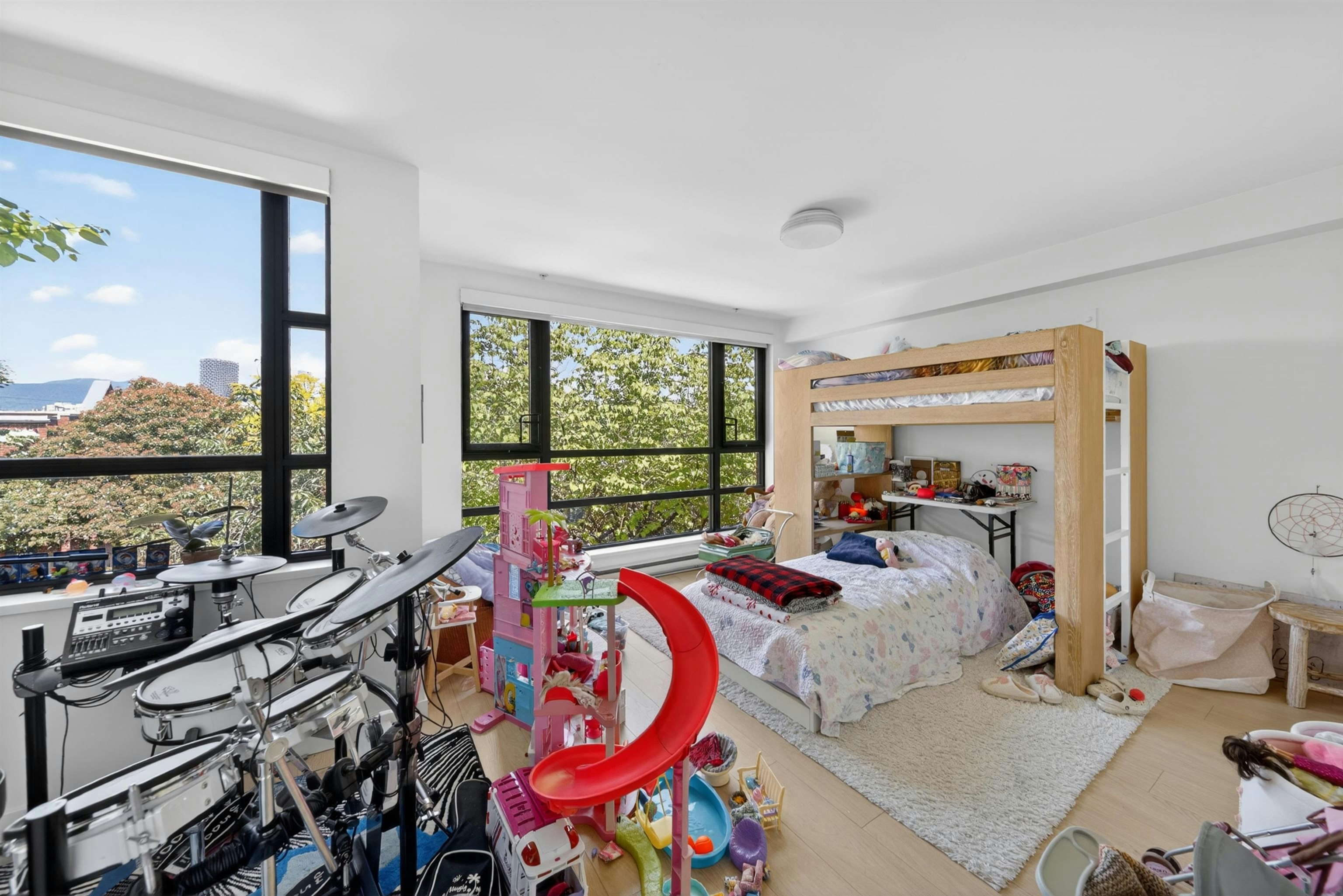 1088 W 7th Avenue, Vancouver, BC, V6H 0B5 - 27