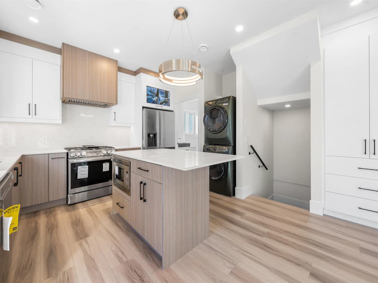 4318 Nanaimo Street, Vancouver, BC, V5N 5J1 - 11