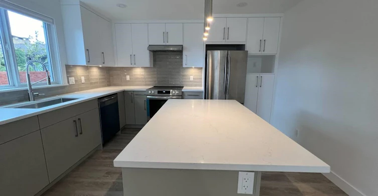 Suite-12096 Irving St, Maple Ridge, BC, V2X 9S5