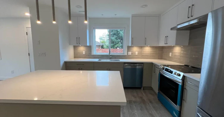 Suite-12096 Irving St, Maple Ridge, BC, V2X 9S5 - 2