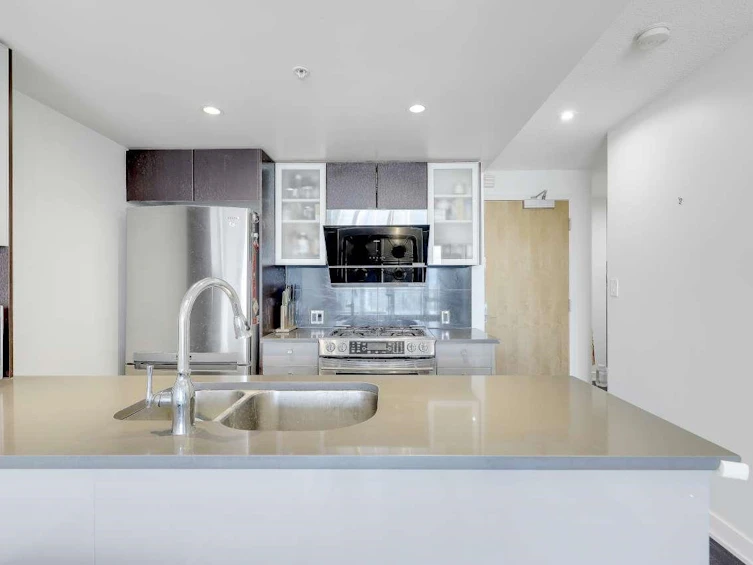 1602-7080 No. 3 Road, Richmond, BC, V6Y 0B5 - 9