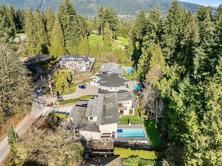 388 Hidhurst Place, West Vancouver, BC, V7S 1K1 - 39