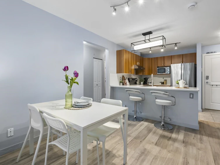 212-14885 105 Avenue, Surrey, BC, V3R 2V6 - 7