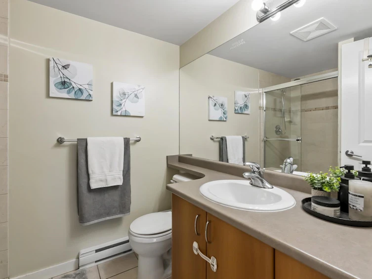 212-14885 105 Avenue, Surrey, BC, V3R 2V6 - 18