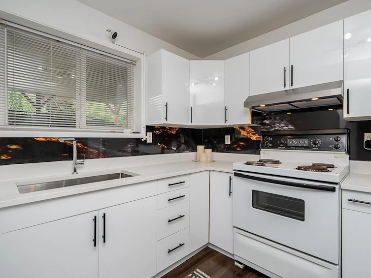 1121 Prairie Avenue, Port Coquitlam, BC, V3B 1S7 - 20