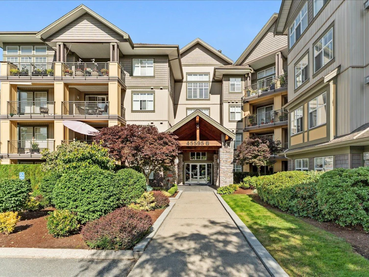 109B-45595 Tamihi Way, Chilliwack, BC, V2R 0G3 - 2