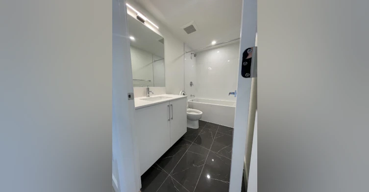 9675 King George Boulevard, Surrey, BC, V3T 0T7 - 4