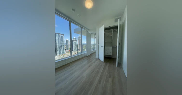 9675 King George Boulevard, Surrey, BC, V3T 0T7 - 6