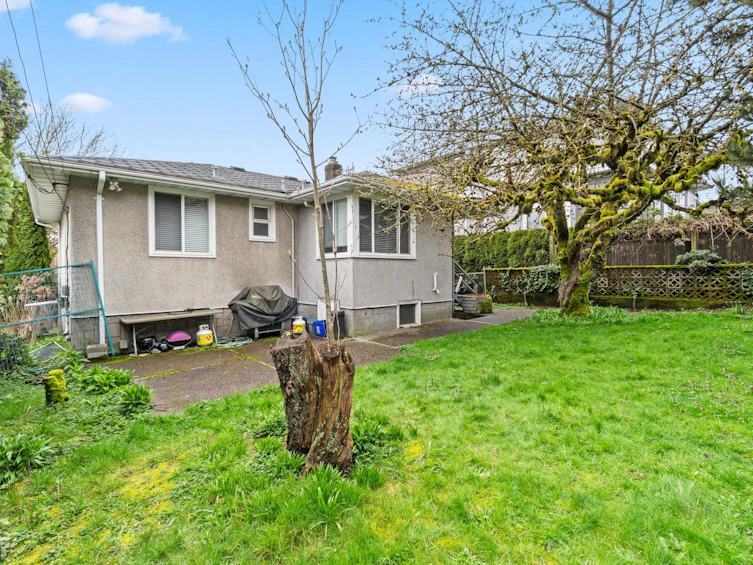 3977 Forest Street, Burnaby, BC, V5G 1W7 - 2