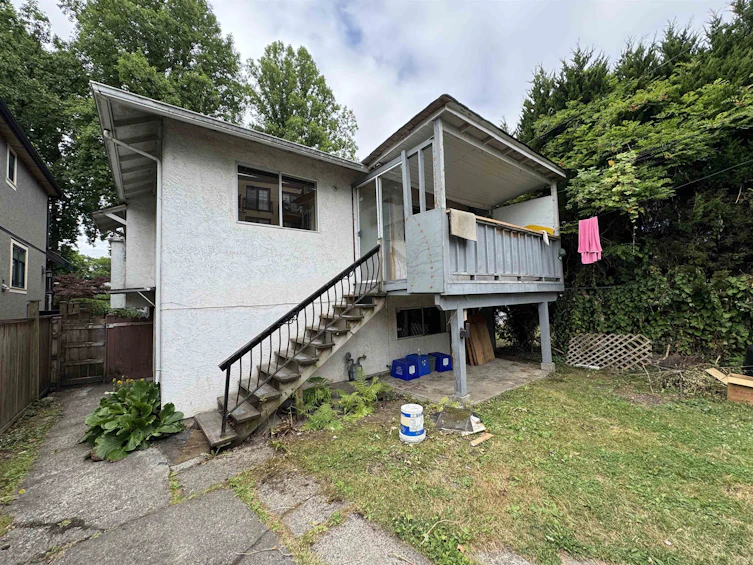3481 W 10th Avenue, Vancouver, BC, V6R 2E7 - 4