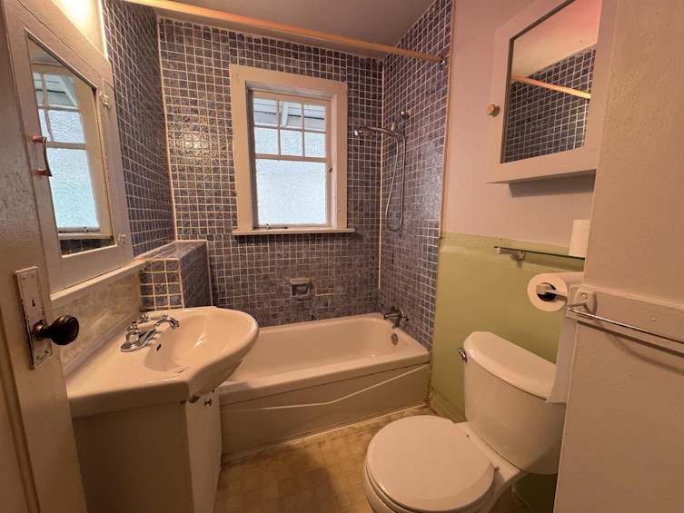 3481 W 10th Avenue, Vancouver, BC, V6R 2E7 - 12